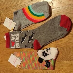 BNWT 2 pairs of Novelty Crew socks